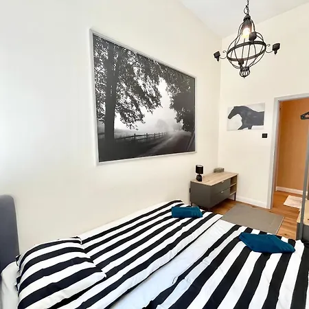 18ppl Unique Danube&parliament View, Ac, 7br 6ba