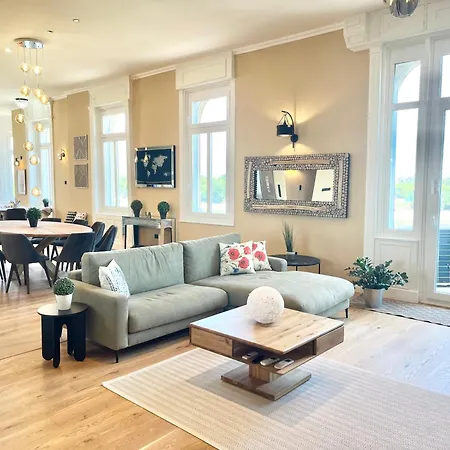 18ppl Unique Danube & Parliament View, Ac, 7br 6ba