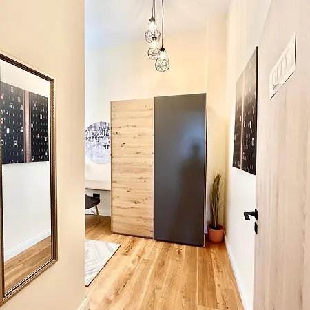 18ppl Unique Danube & Parliament View, Ac, 7br 6ba شقة بودابست