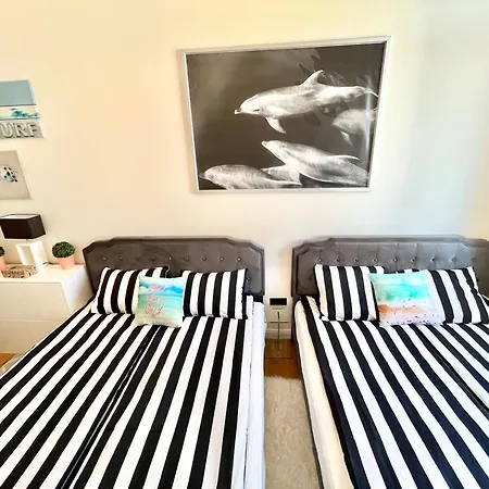 18ppl Unique Danube & Parliament View, Ac, 7br 6ba *