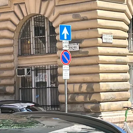 18ppl Unique Danube & Parliament View, Ac, 7br 6ba * Budapest