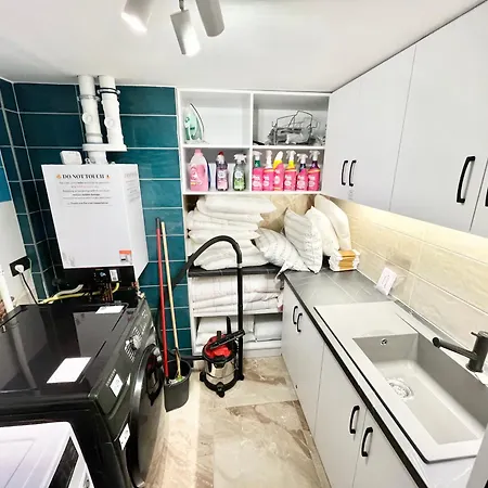 18ppl Unique Danube & Parliament View, Ac, 7br 6ba Apartmán Budapešť