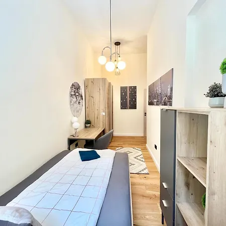 18ppl Unique Danube & Parliament View, Ac, 7br 6ba Lägenhet Budapest