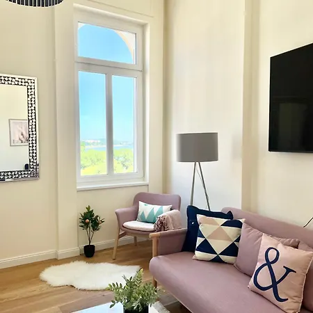 Lejlighed 18ppl Unique Danube & Parliament View, Ac, 7br 6ba *