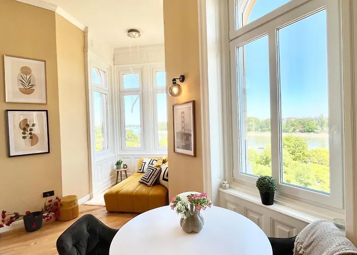 18ppl Unique Danube & Parliament View, Ac, 7br 6ba Апартаменты Будапешт