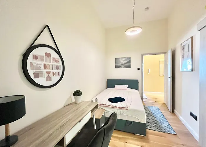 Апартаменты 18ppl Unique Danube & Parliament View, Ac, 7br 6ba
