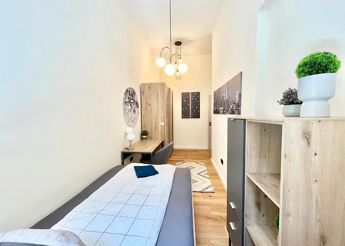 18ppl Unique Danube & Parliament View, Ac, 7br 6ba Апартаменты Будапешт