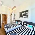 18ppl Unique Danube & Parliament View, Ac, 7br 6ba Apartamento