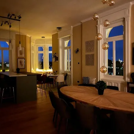 23ppl Lux Danube 180 Degree View, Ac In 7br 6ba 布达佩斯