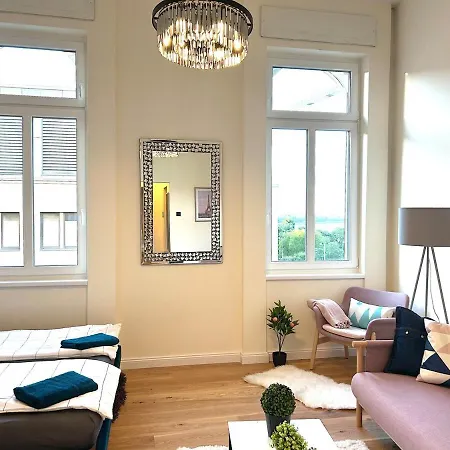 公寓 23ppl Lux Danube 180 Degree View, Ac In 7br 6ba 布达佩斯